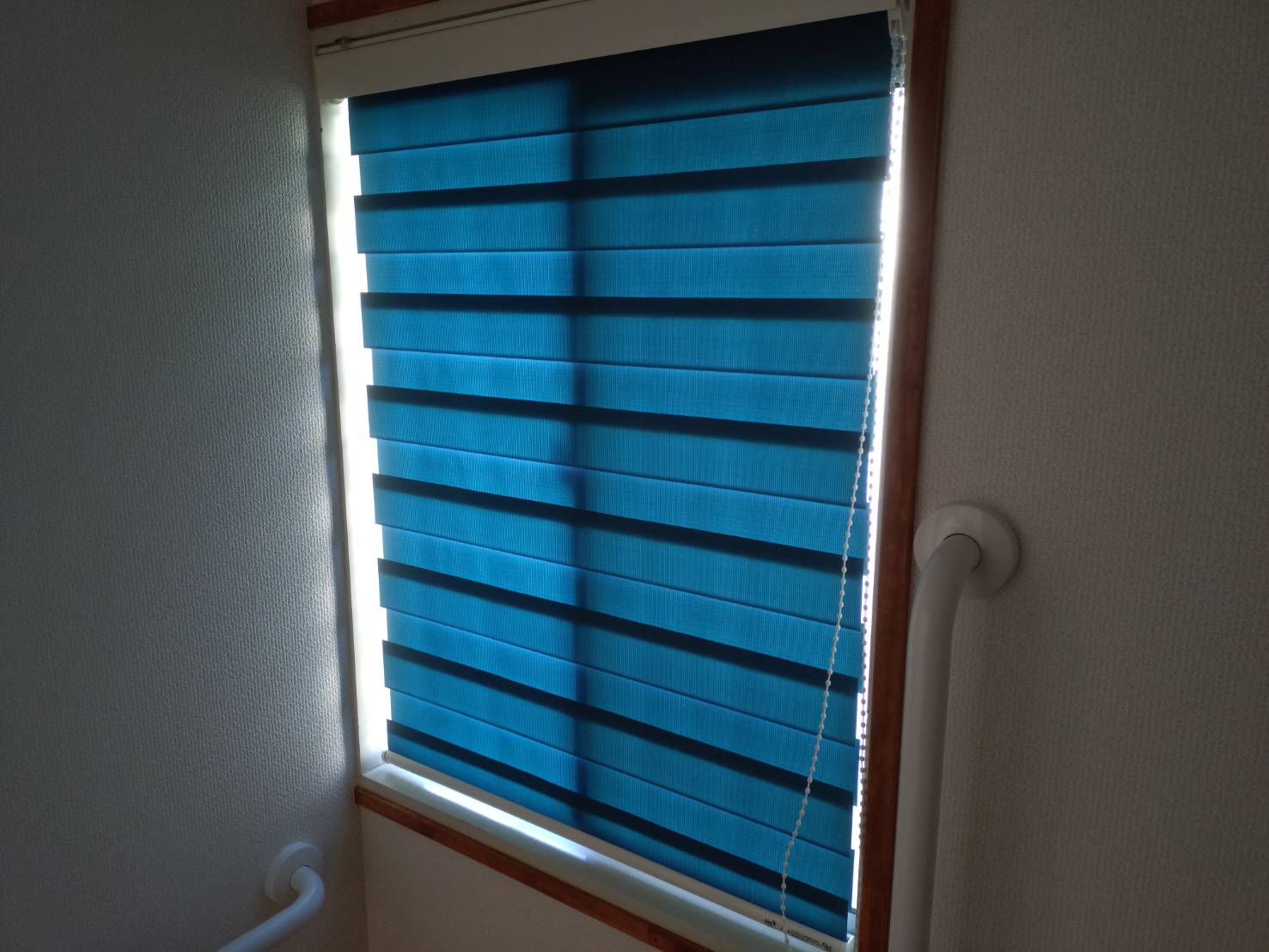 ロールスクリーンの設置のアイキャッチ